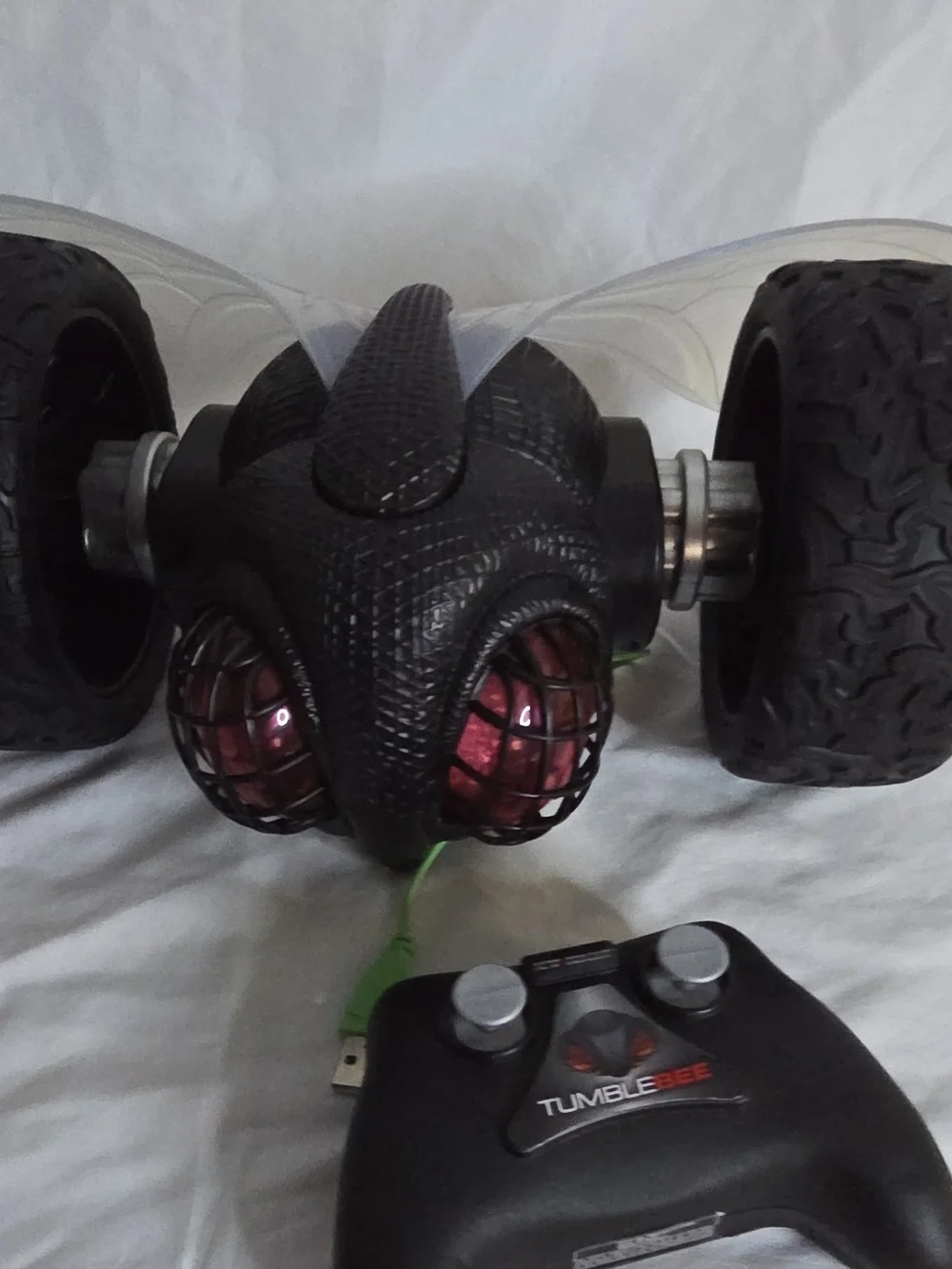 TumbleBee RC Stunt Buggy - Black with Pink Accents